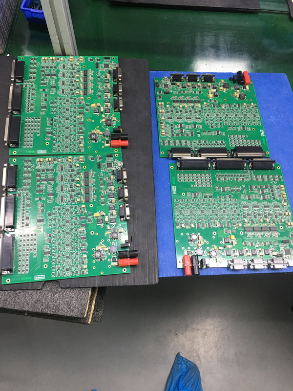 8 Layers ENIG 2u" 1.6mm Thickness Industrial Control Board FR4