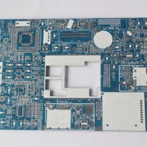 Multilayer PCB board manufacturer Blue soldmask white silkscreen